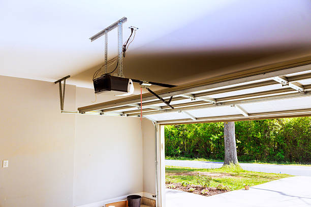 Top rated local Garage Door Roller Replacement specialists in Holiday, FL